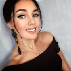 Alexa2777's Chat & Dating Profile