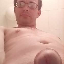 Imsohard6935's Chat & Dating Profile