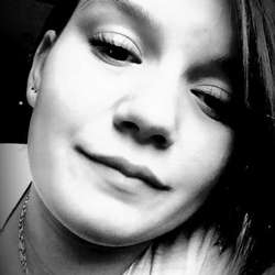 Jenni5618's Chat & Dating Profile