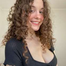 Nelii's Chat & Dating Profile
