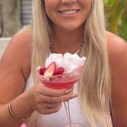 Playfulwoman's Chat & Dating Profile