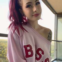 Sarahs's Chat & Dating Profile
