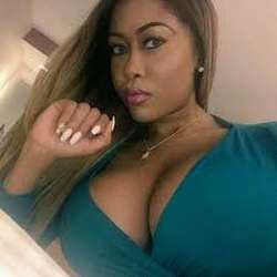Sexylaura78's Chat & Dating Profile