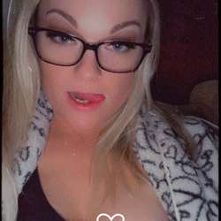 Subnymph69's Chat & Dating Profile