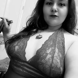 Thiccntastee's Chat & Dating Profile