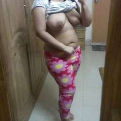 alia69f's Chat & Dating Profile