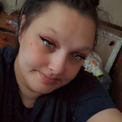cassidybloomin's Chat & Dating Profile