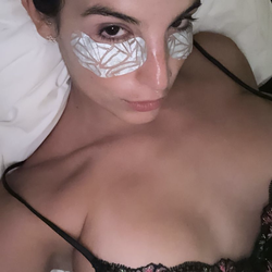 linda21's Chat & Dating Profile